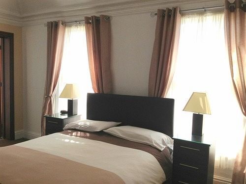 Oyo Lord Nelson Hotel Telford Bagian luar foto